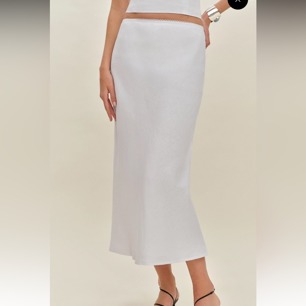 NWT Reformation Layla Skirt